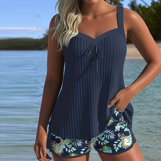 Carla - Traje de BaƱo de Rayas con Short de Playa