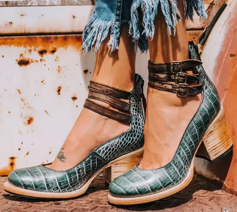 Antiqua | Tacones Vintage Clásicos