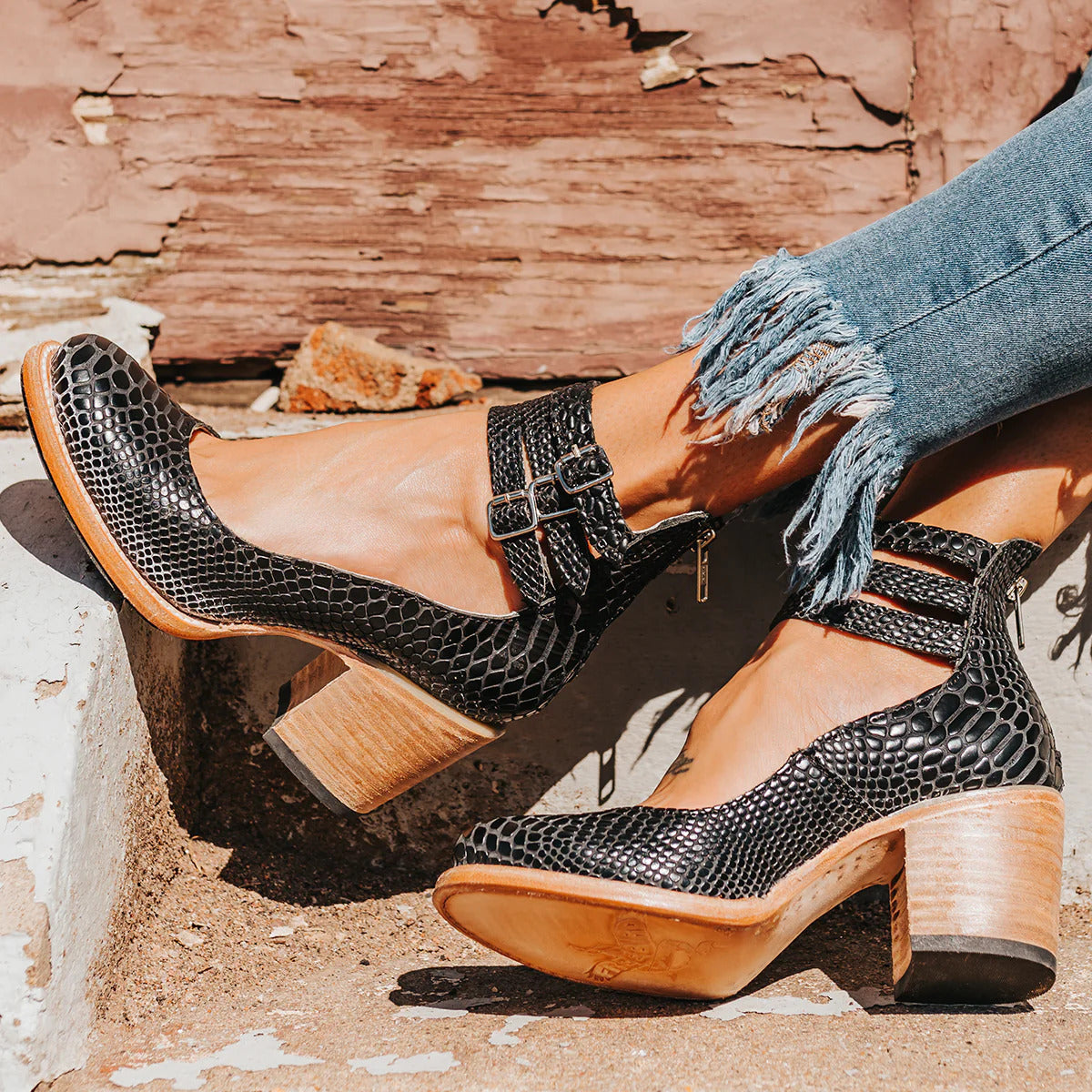 Antiqua | Tacones Vintage Clásicos