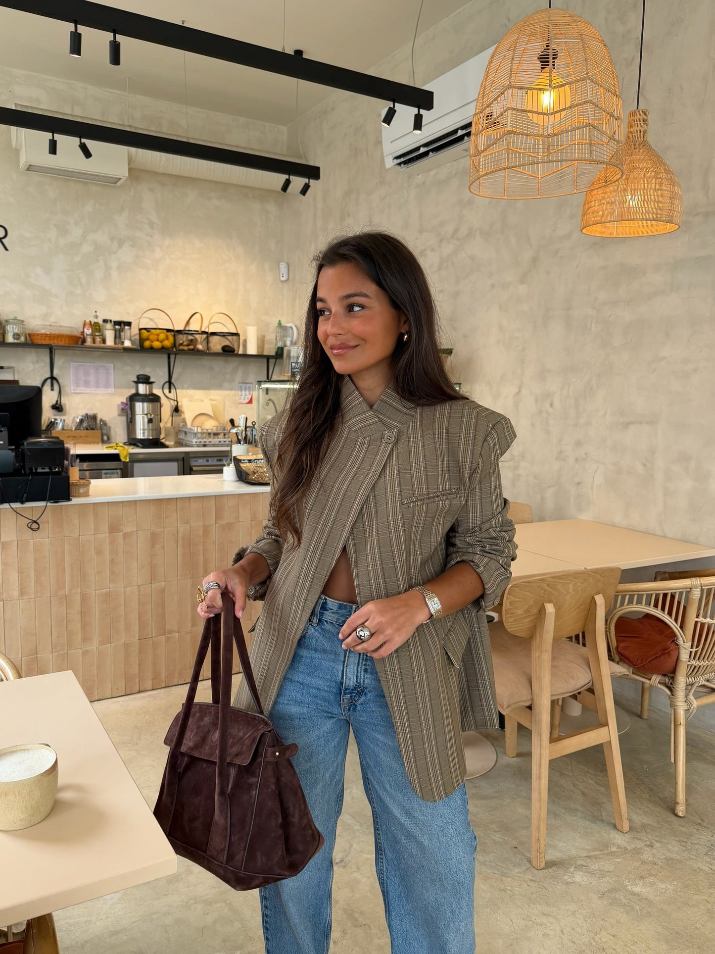 Lorenna | Blazer Asimétrico de Cuadros Taupe