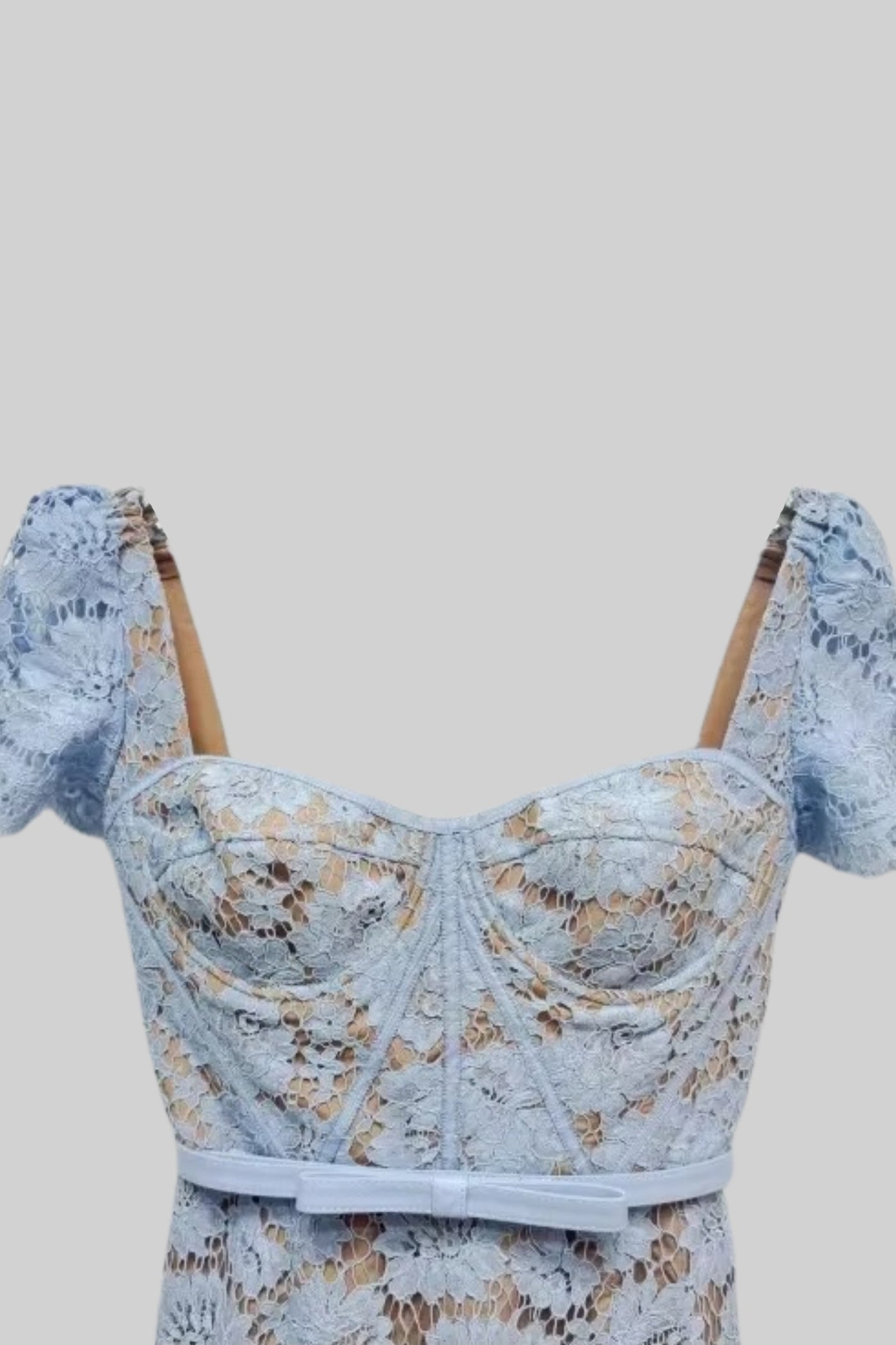 Paulina | Vestido de Encaje Azul Elegante con Manga Corta y Cinturón a Juego