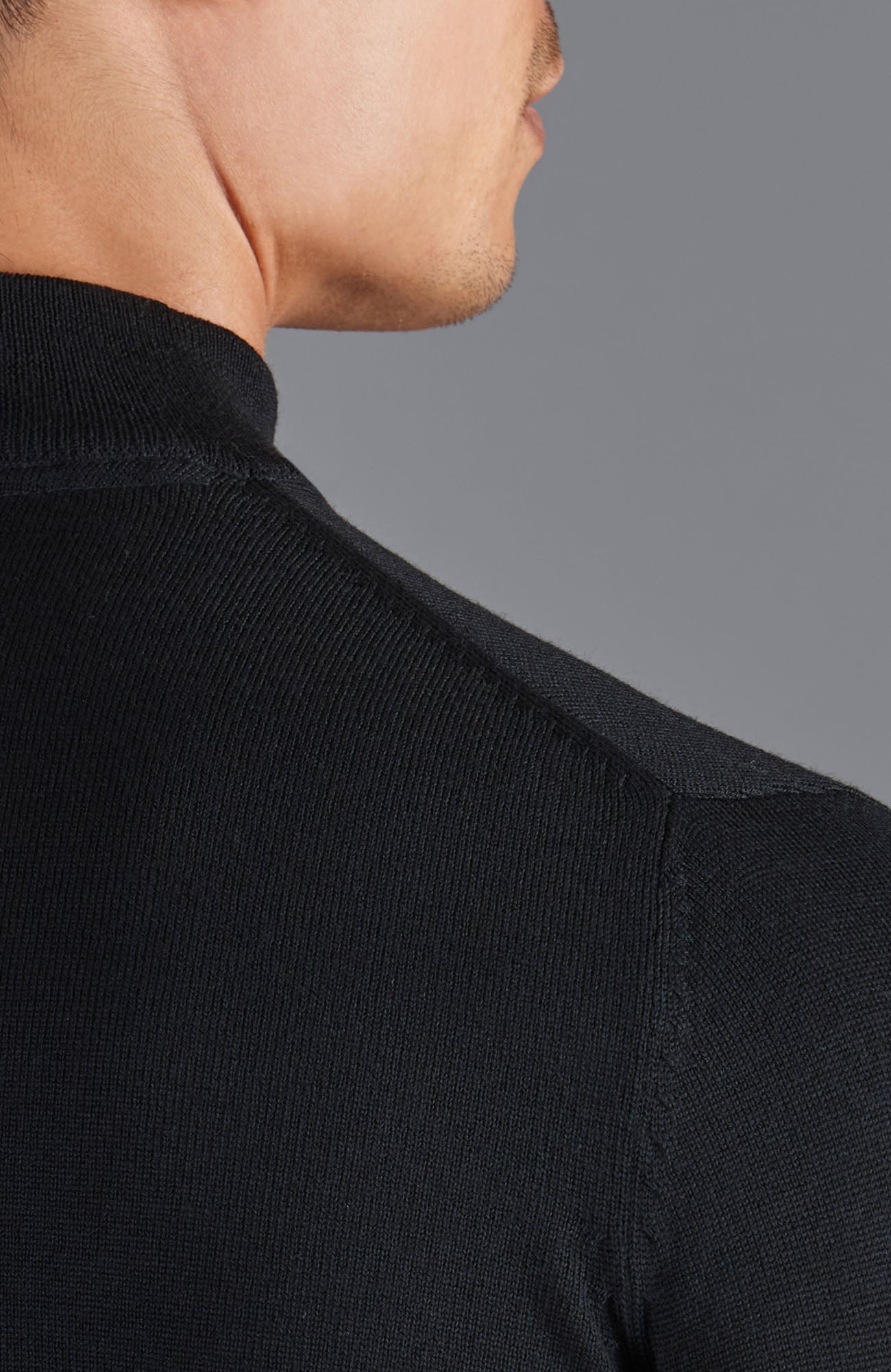 Andrés | Jersey de lana merino extrafina con cuello mock para hombre