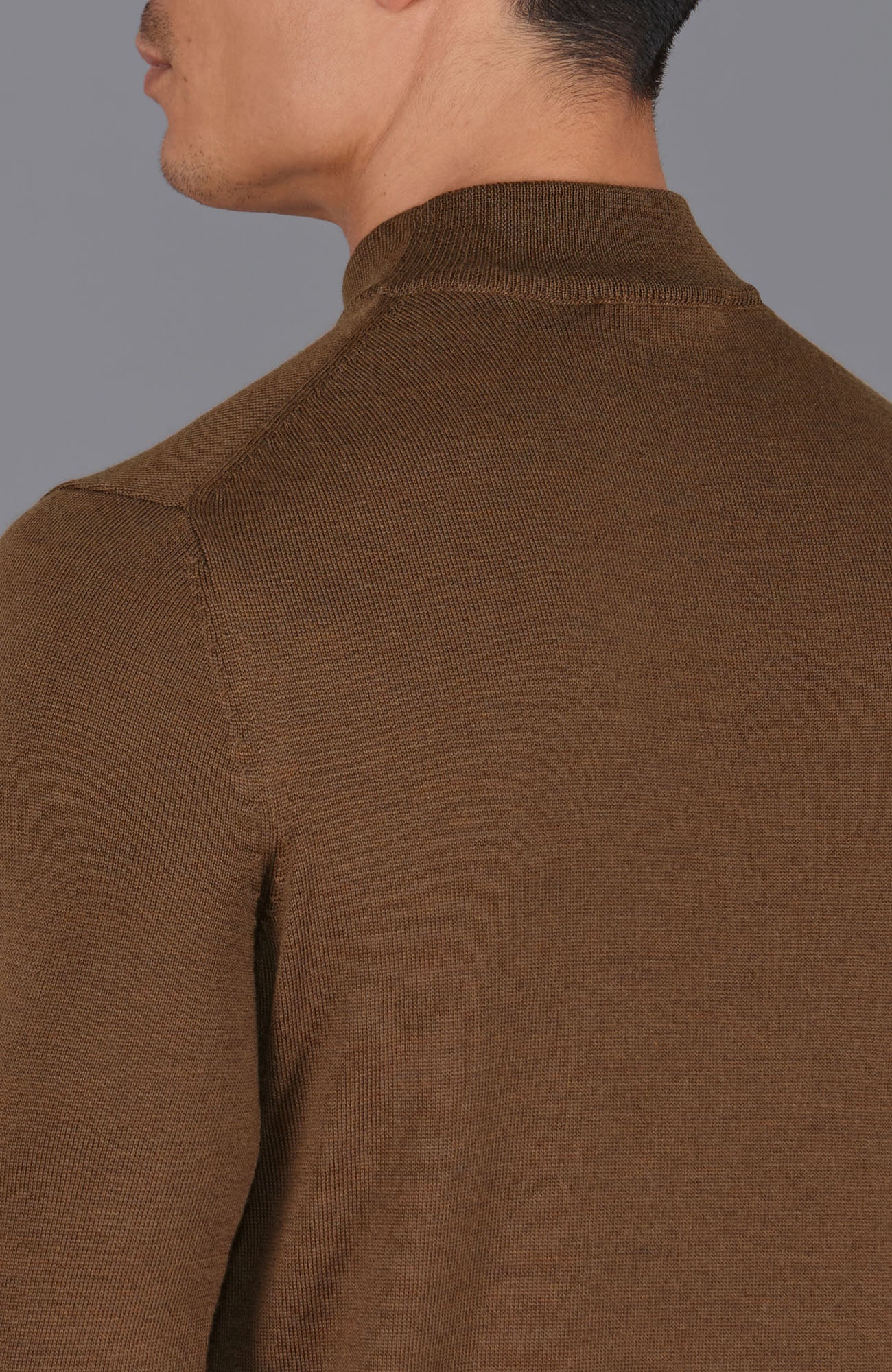 Andrés | Jersey de lana merino extrafina con cuello mock para hombre