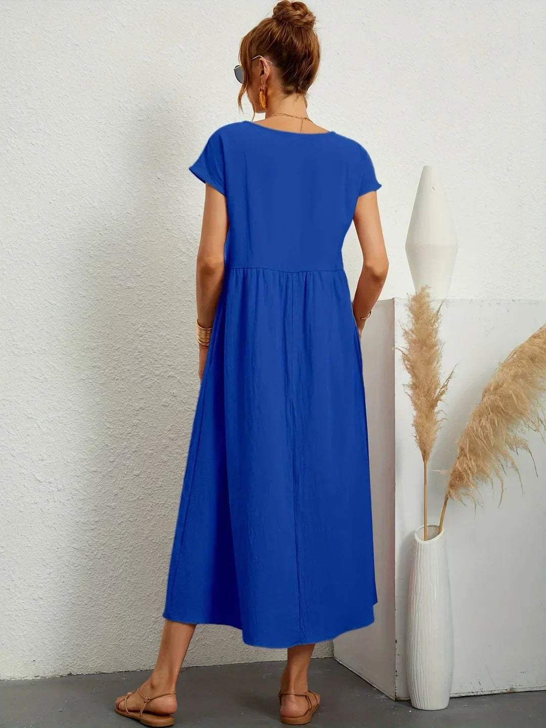 Gabriela | Vestido midi fluido atemporal
