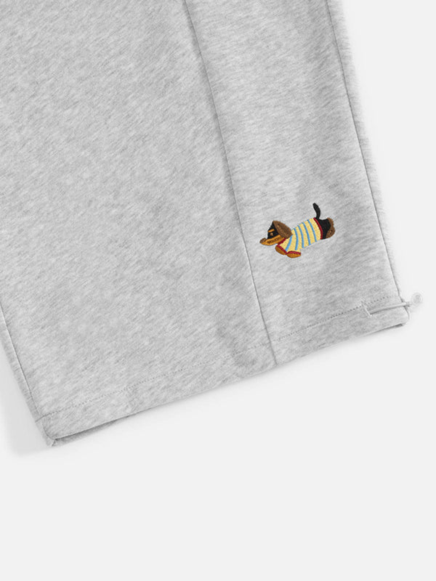 Carol | Pantalones de chándal barrel con perritos bordados